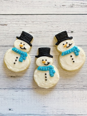 Cute and Easy Snowman Sugar Cookies