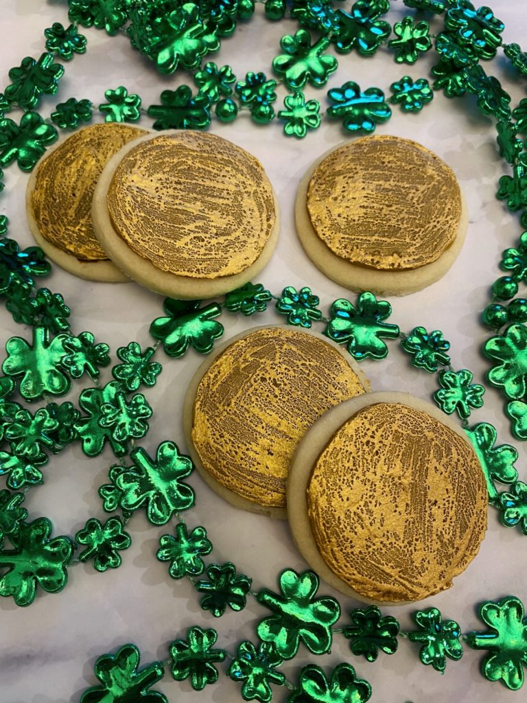 Fun St. Patrick's Day Dessert: Gold Coin Cookies | Buttercream Parties