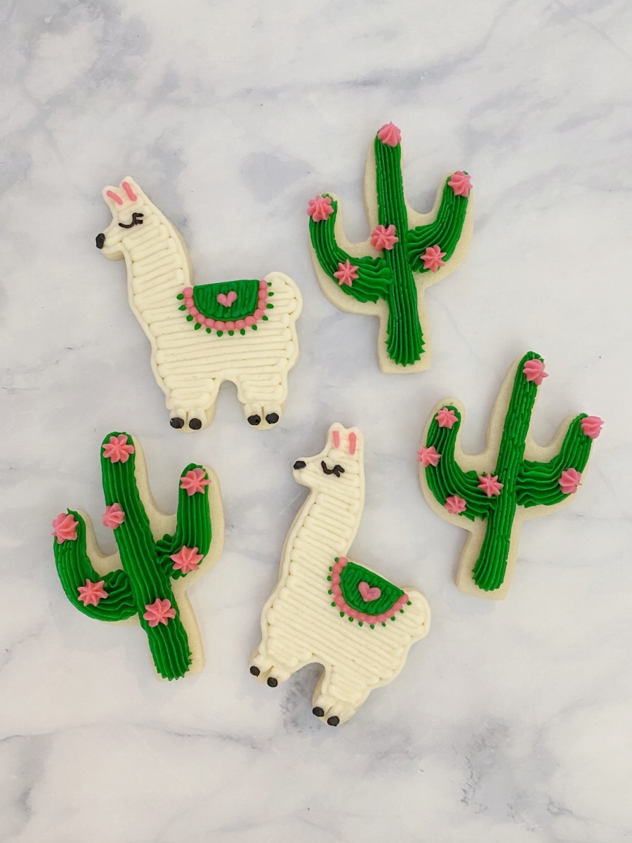 how to decorate llama birthday party cookies with buttercream frosting