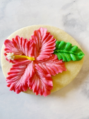 how to decorate buttercream hibiscus flowers