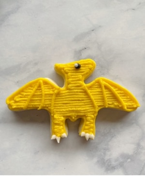how to decorate pterodactyl cookies with buttercream