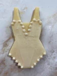 pretty-clean-bachelorette-cookies-2-lingerie-cookies-with-buttercream