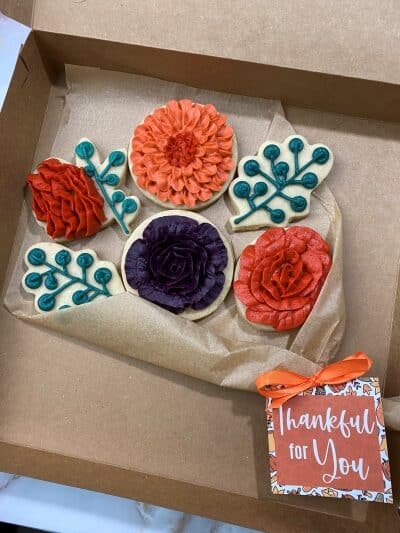 buttercream cookie bouquet