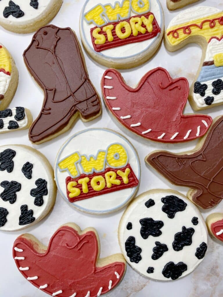 How to Decorate Pastel Toy Story Cookies