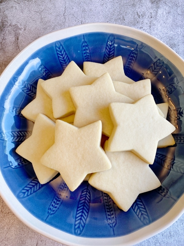 Almond sugar cookies plated