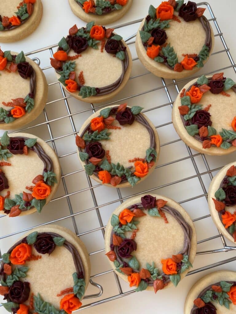 Step-by-Step Tutorial for Fall Wreath Cookies with Buttercream Frosting