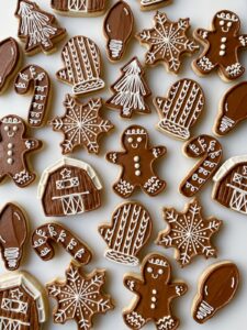buttercream gingerbread sugar cookies for Christmas cookie decorating