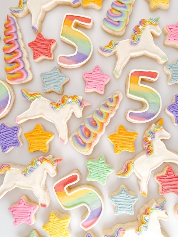 decorated unicorn cookies