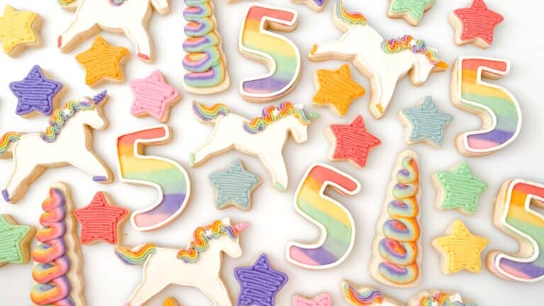 How to Decorate Rainbow Unicorn Cookies with Buttercream Frosting