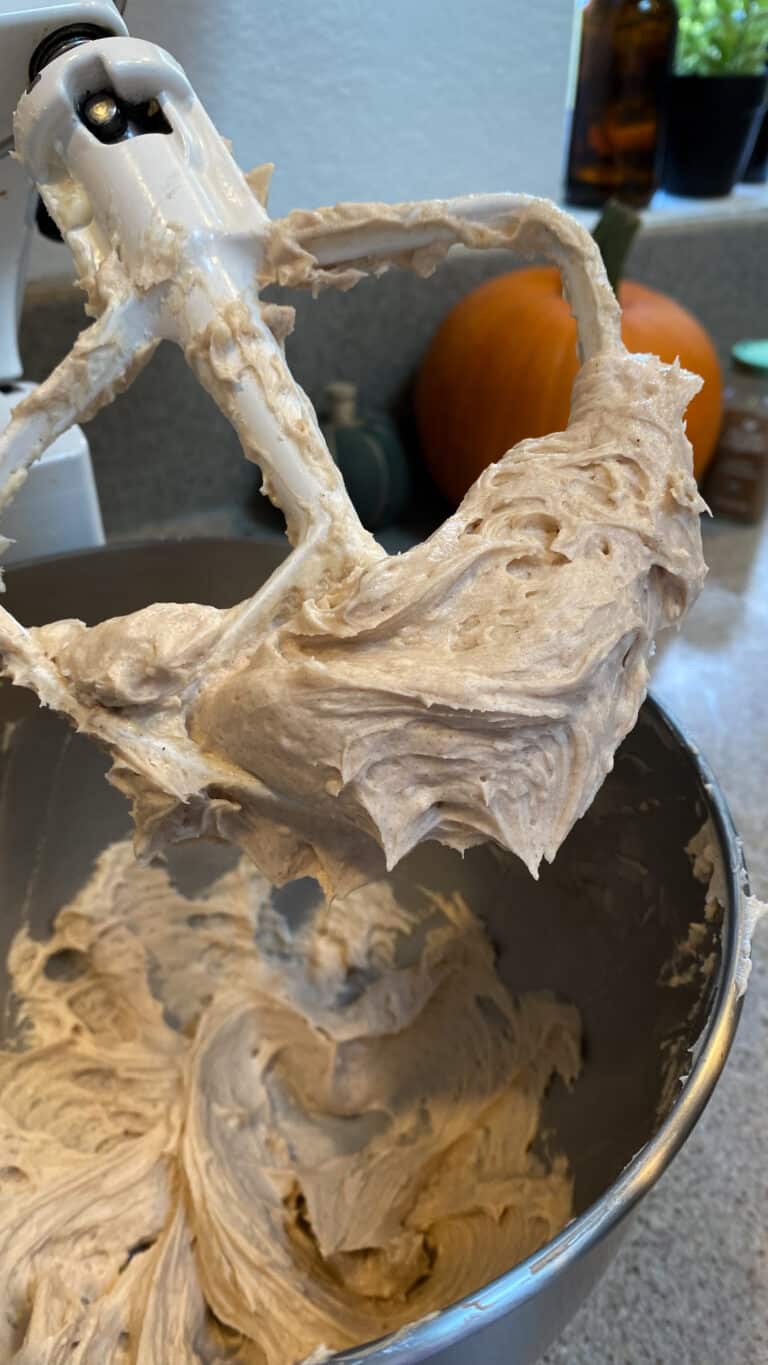 crusting cinnamon buttercream recipe for fall